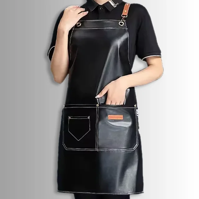 Pechera Negra de Cuero Cruzada Modelo Crossback