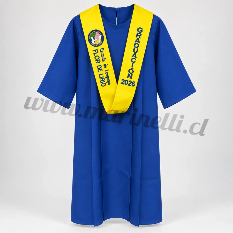 Muestras de ropa de graduación en distintos colores